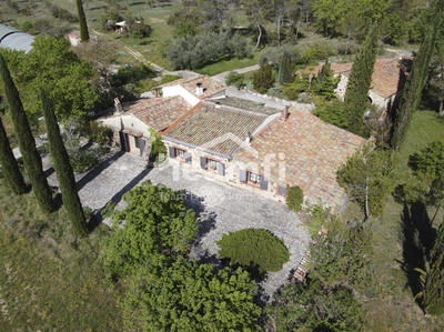 Mas - 256 m² - 10 pièces