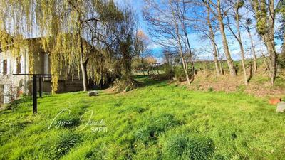 Maison - 216 m² - 9 pièces