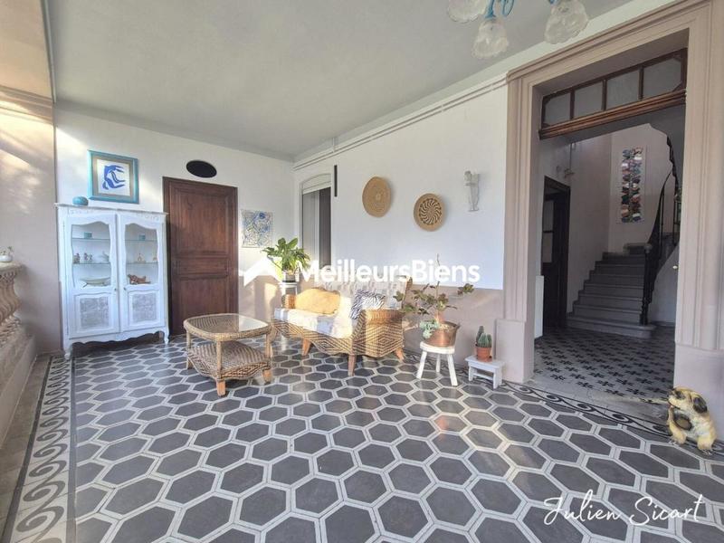 Maison - 160 m² - 5 pièces