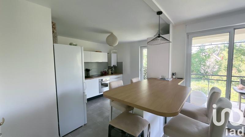 Appartement - 90 m² - 4 pièces