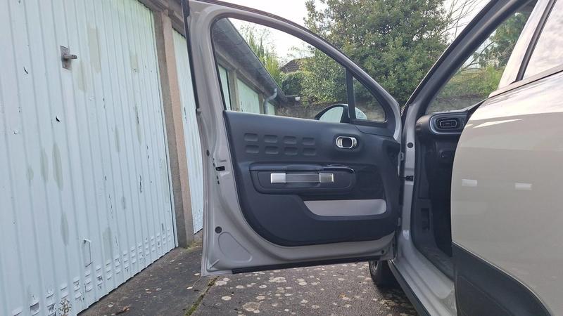 Citroën C3 1.2 PureTech 110 Eat6 Saint James - 5 places Automatique