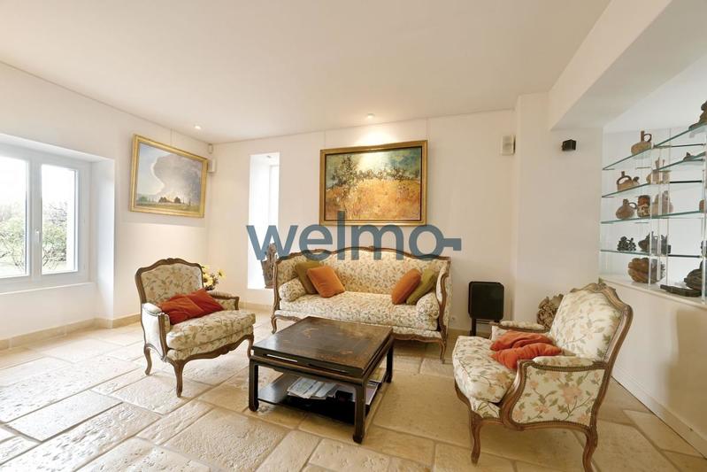 Mas - 350 m² - 10 pièces