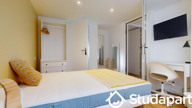 Chambre - 11 m² - 1 pièce