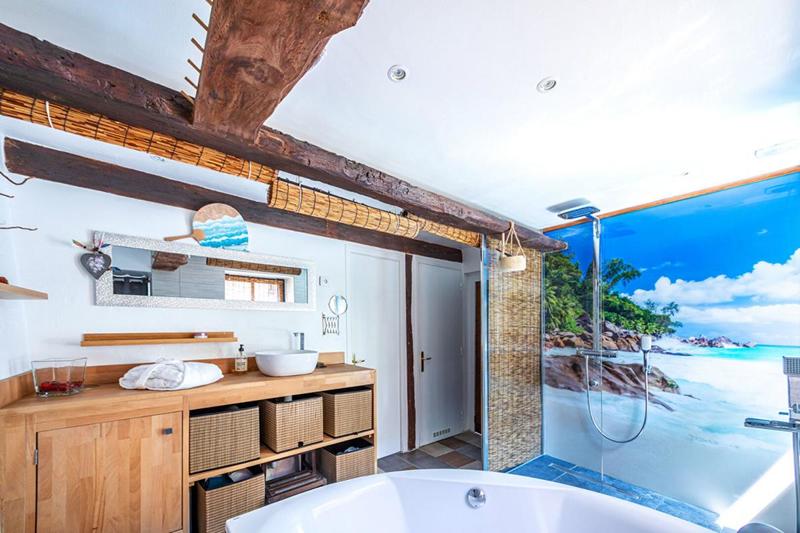 Demeure - 212 m² - 10 pièces