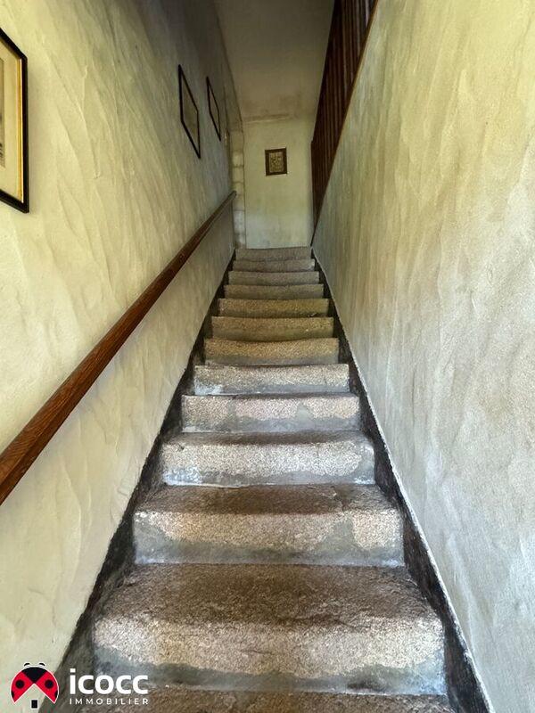 Demeure - 563 m² - 18 pièces