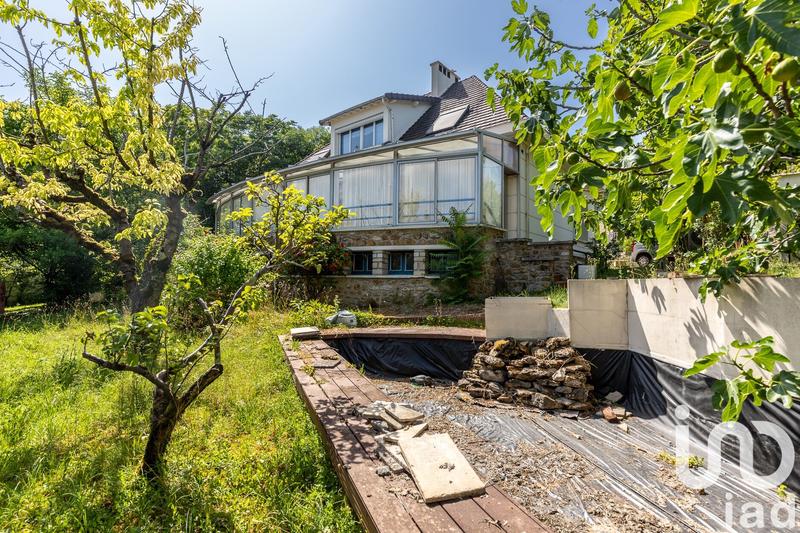 Maison - 180 m² - 7 pièces