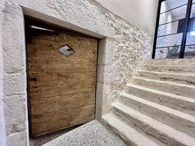 Maison - 341 m² - 8 pièces