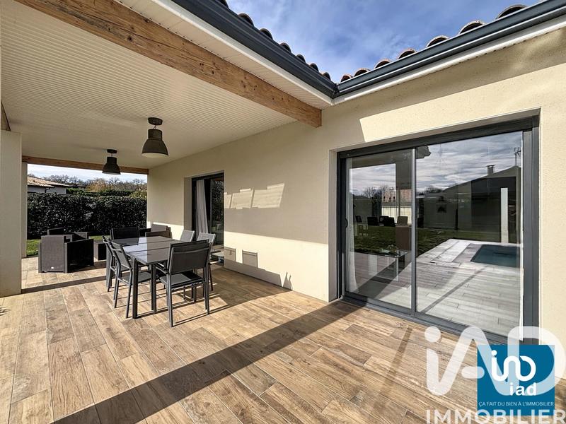 Maison - 136 m² - 8 pièces