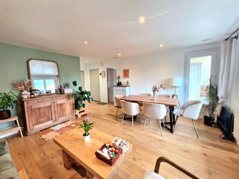 Appartement - 72 m² - 3 pièces