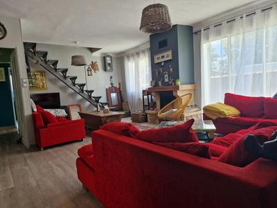 Maison - 140 m² - 7 pièces