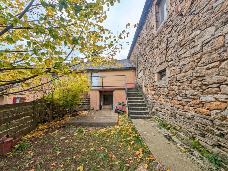 Corps de ferme - 340 m² - 12 pièces