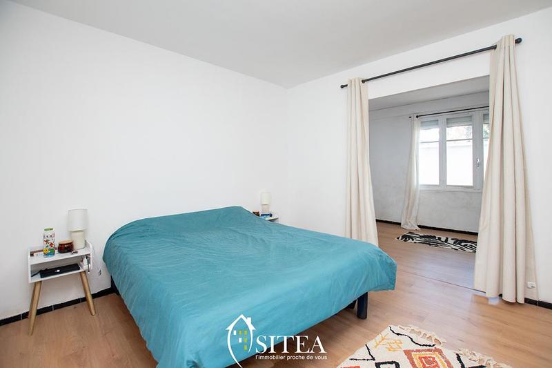 Maison - 257 m² - 10 pièces