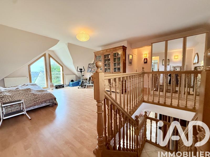 Maison - 168 m² - 7 pièces