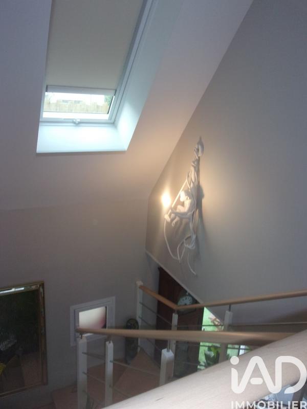 Maison - 283 m² - 10 pièces