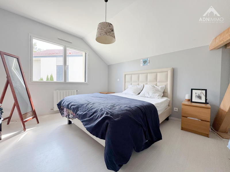 Maison - 280 m² - 6 pièces