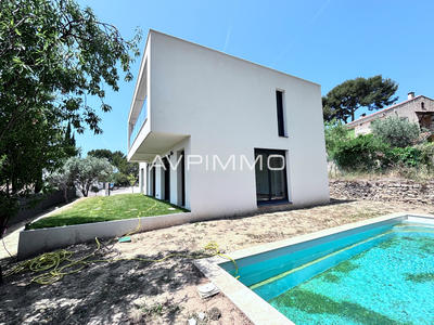Villa - 145 m² - 4 pièces