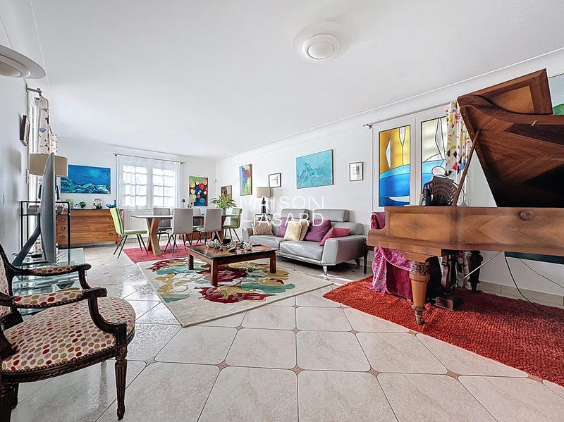 Villa - 187 m² - 6 pièces