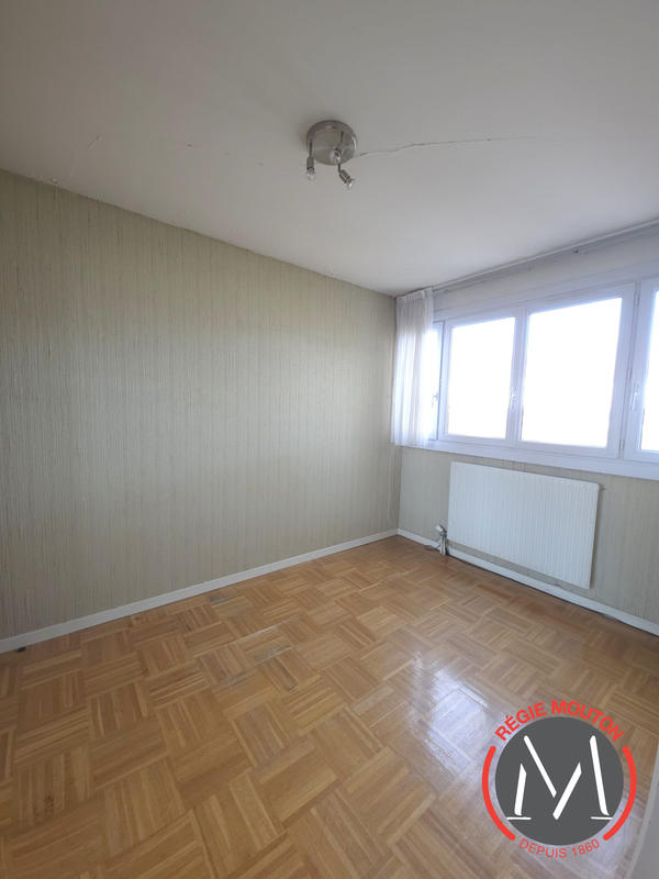 Appartement - 100 m² - 4 pièces