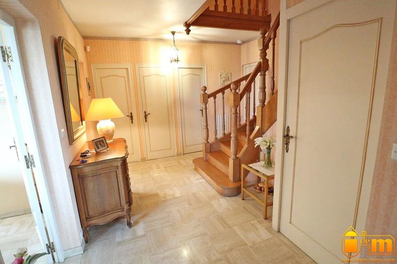 Maison traditionnelle - 140 m² - 6 pièces