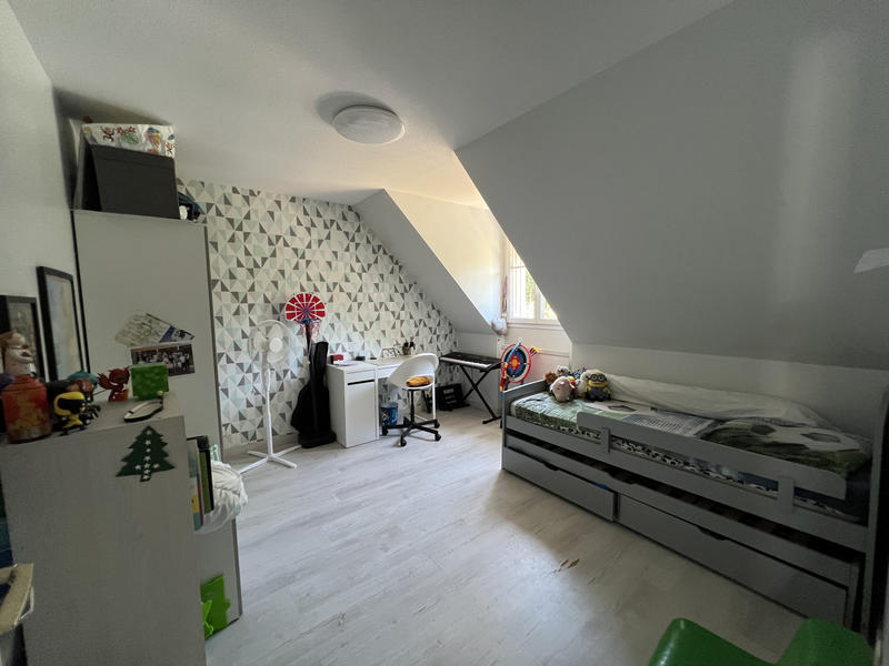 Maison - 80 m² - 5 pièces