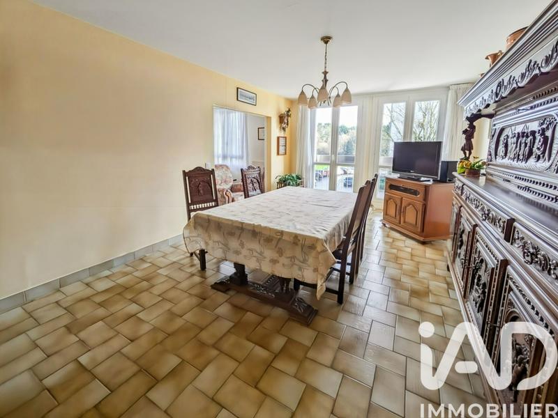 Appartement - 90 m² - 5 pièces