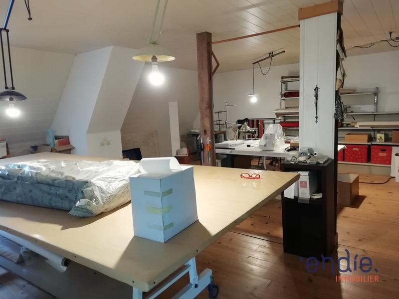 Corps de ferme - 240 m² - 9 pièces