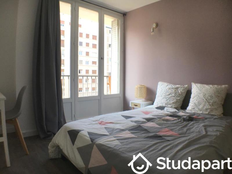 Chambre - 9 m² - 1 pièce