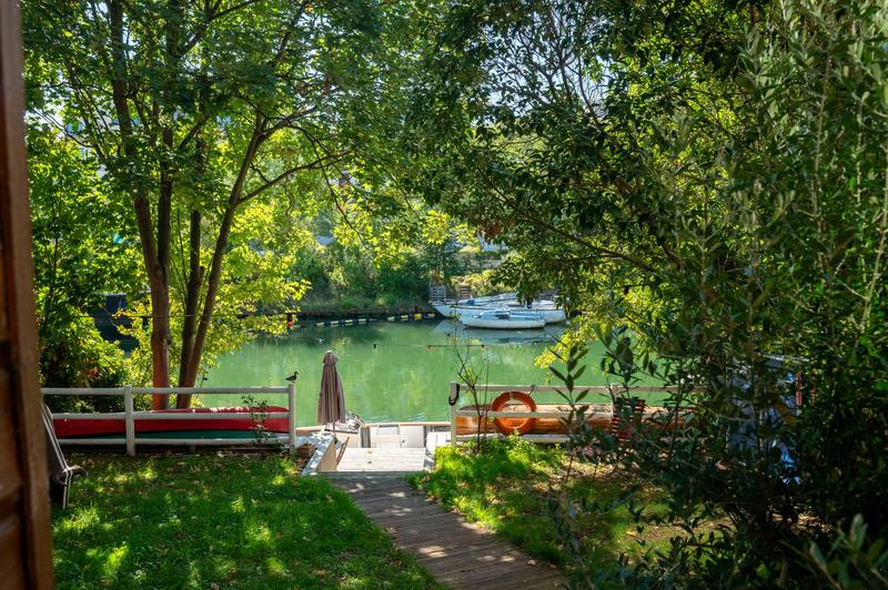 Maison - 300 m² - 9 pièces