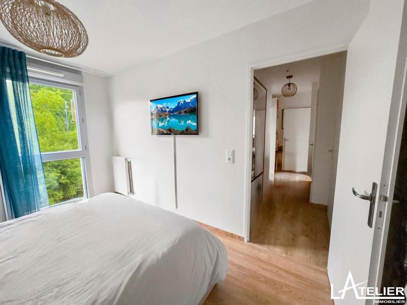 Appartement - 83 m² - 4 pièces