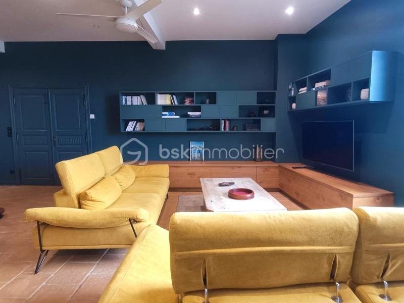 Maison de ville - 276 m² - 11 pièces