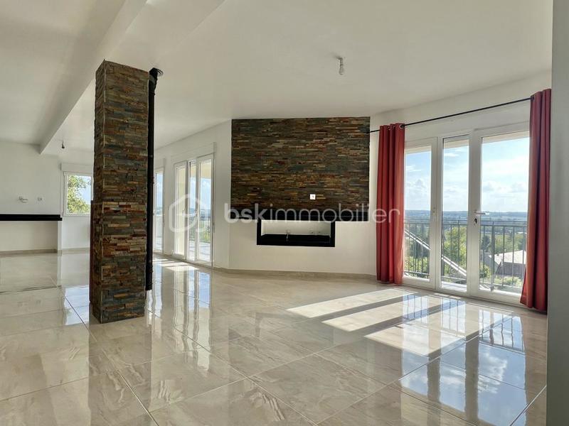 Pavillon - 170 m² - 8 pièces