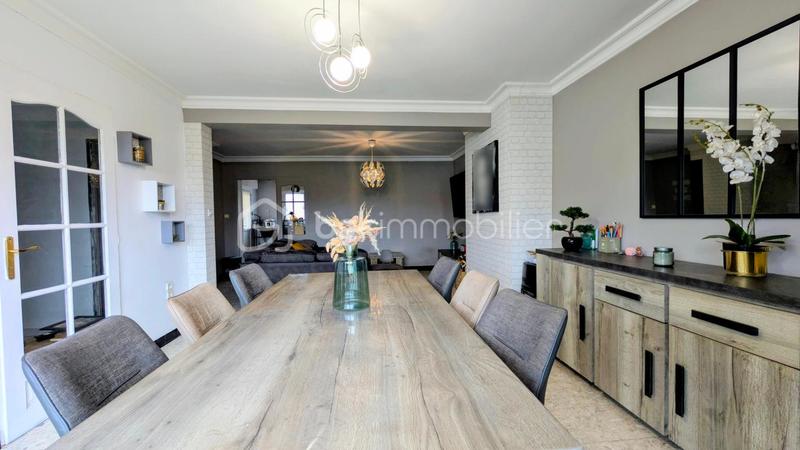 Maison - 116 m² - 6 pièces