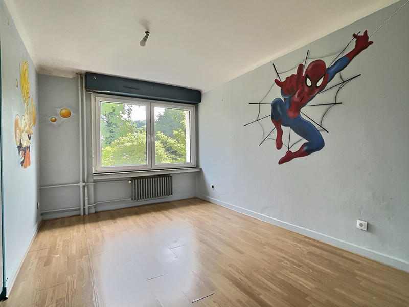 Maison - 233 m² - 9 pièces