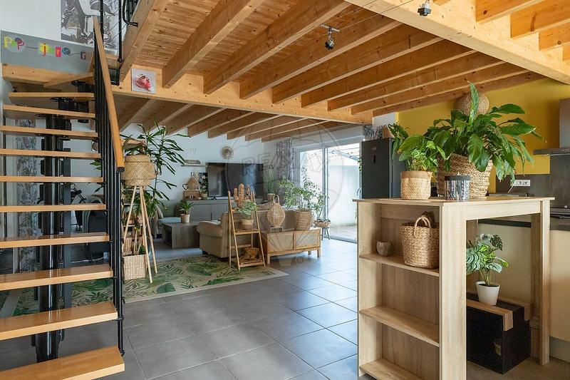 Maison - 152 m² - 5 pièces