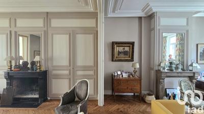 Maison - 255 m² - 10 pièces