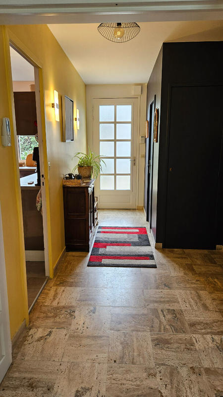 Maison - 230 m² - 8 pièces