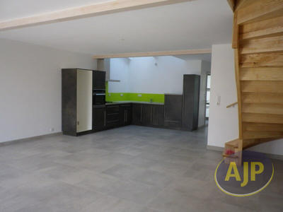 Maison - 101 m² - 4 pièces