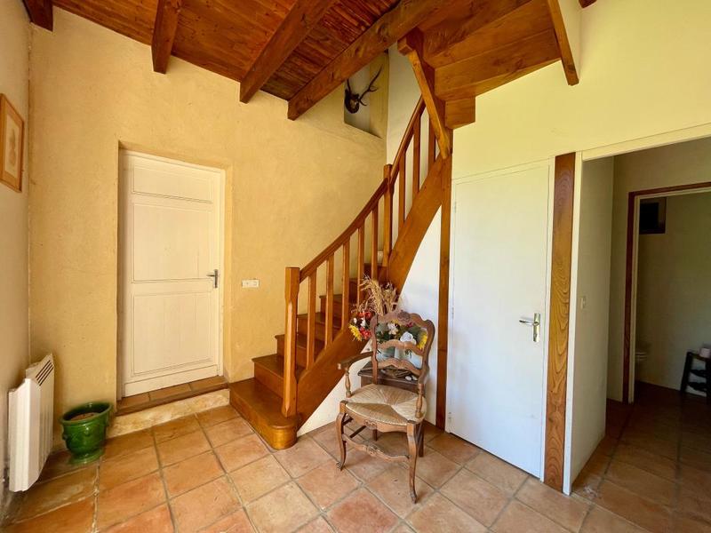 Maison - 286 m² - 9 pièces