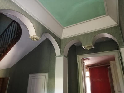 Maison - 350 m² - 11 pièces