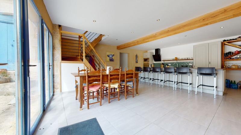 Maison traditionnelle - 514 m² - 15 pièces