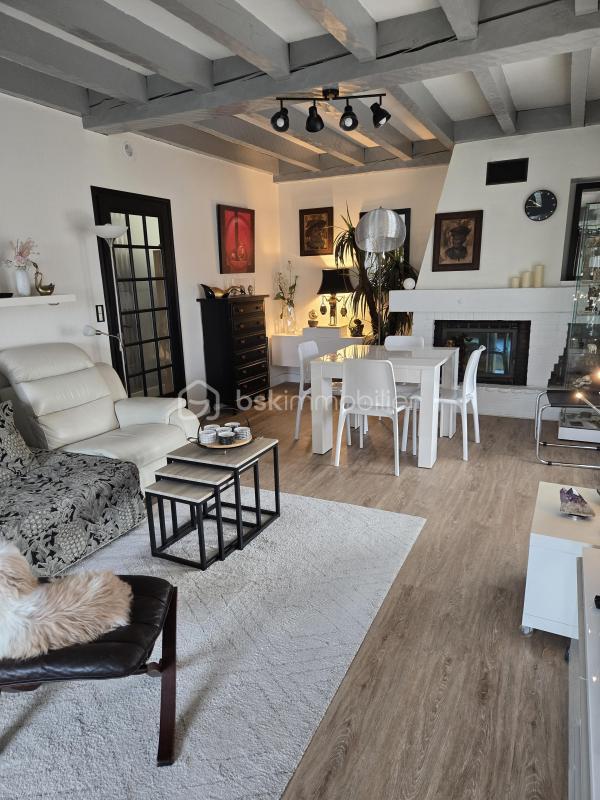 Maison traditionnelle - 123 m² - 6 pièces