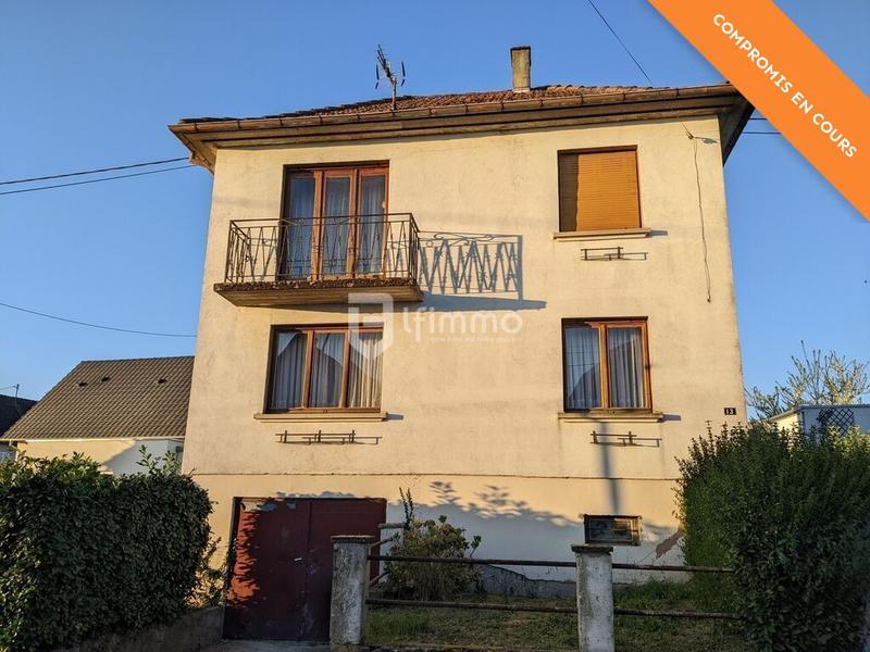 Maison - 90 m² - 5 pièces