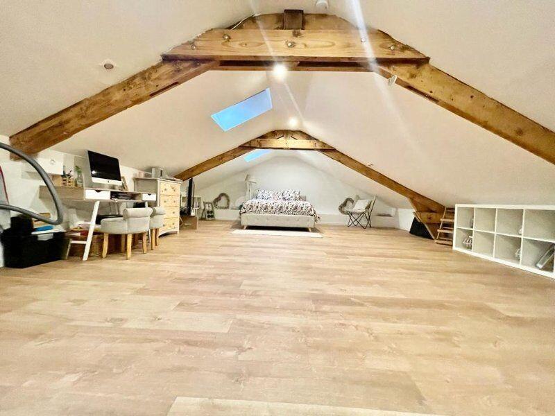 Maison - 96 m² - 4 pièces