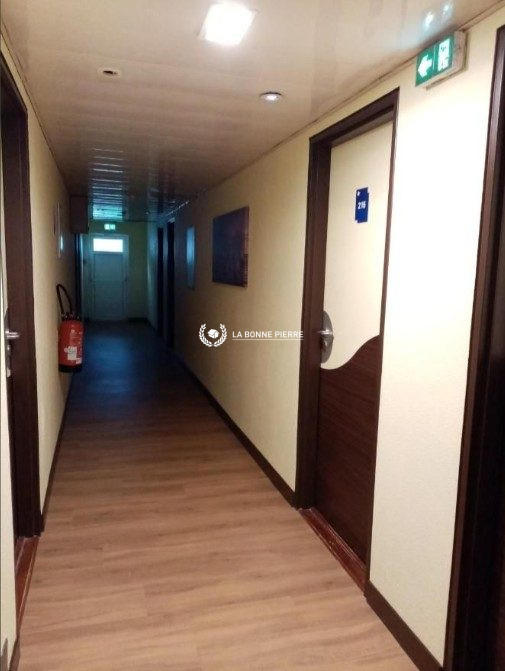 Local commercial - 850 m²