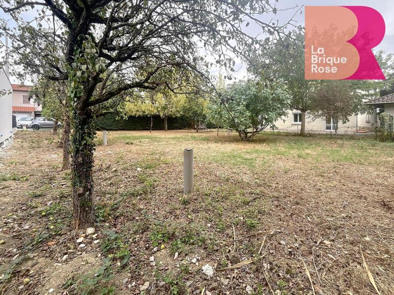 Terrain constructible - 631 m²