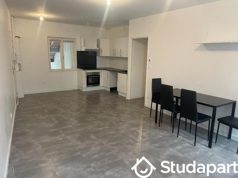 Appartement - 70 m² - 3 pièces