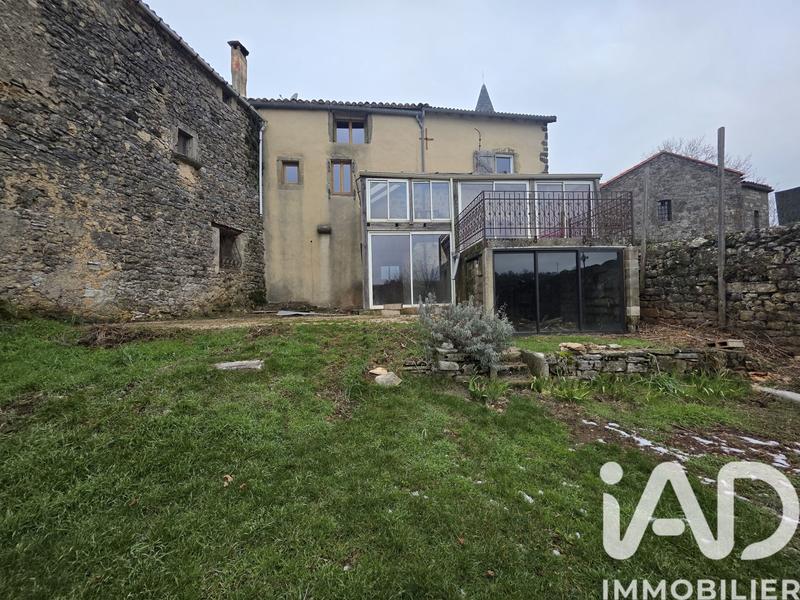 Maison de village - 87 m² - 4 pièces