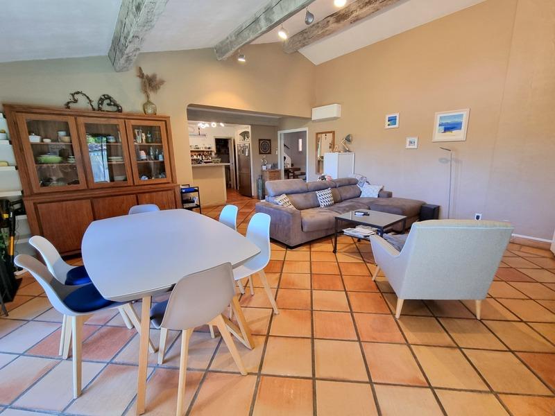 Maison - 141 m² - 5 pièces