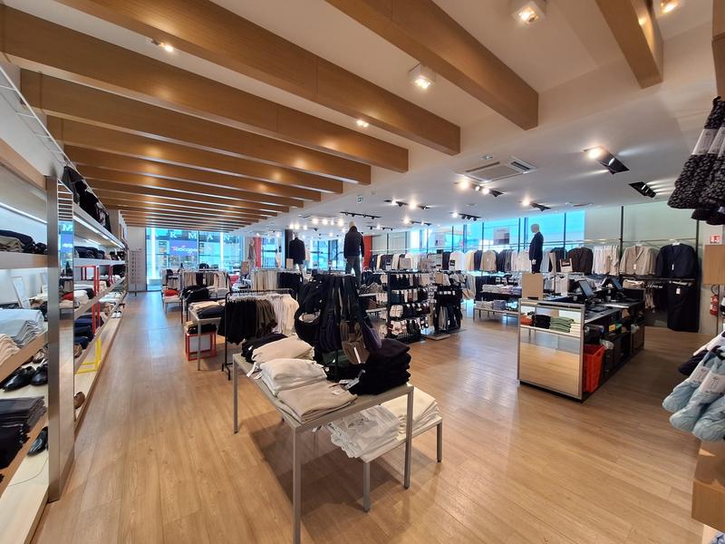 Local commercial - 347 m²