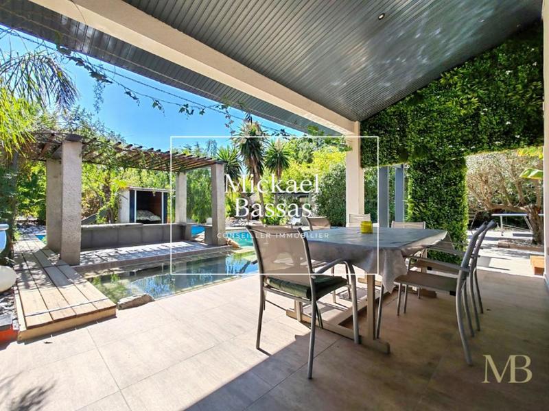 Villa - 157 m² - 6 pièces